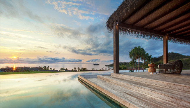 您可以在别墅内，静静凝望南太平洋碧蓝色的海景。