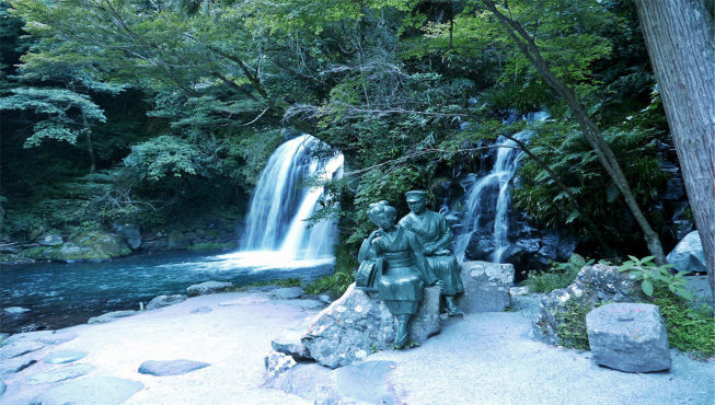 静冈还是小丸子的故乡，特色景观河津七泷。