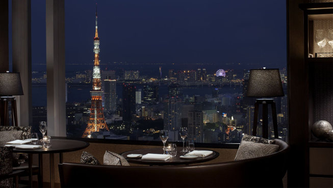 从东京丽思卡尔顿酒店，可以俯瞰东京全景。
