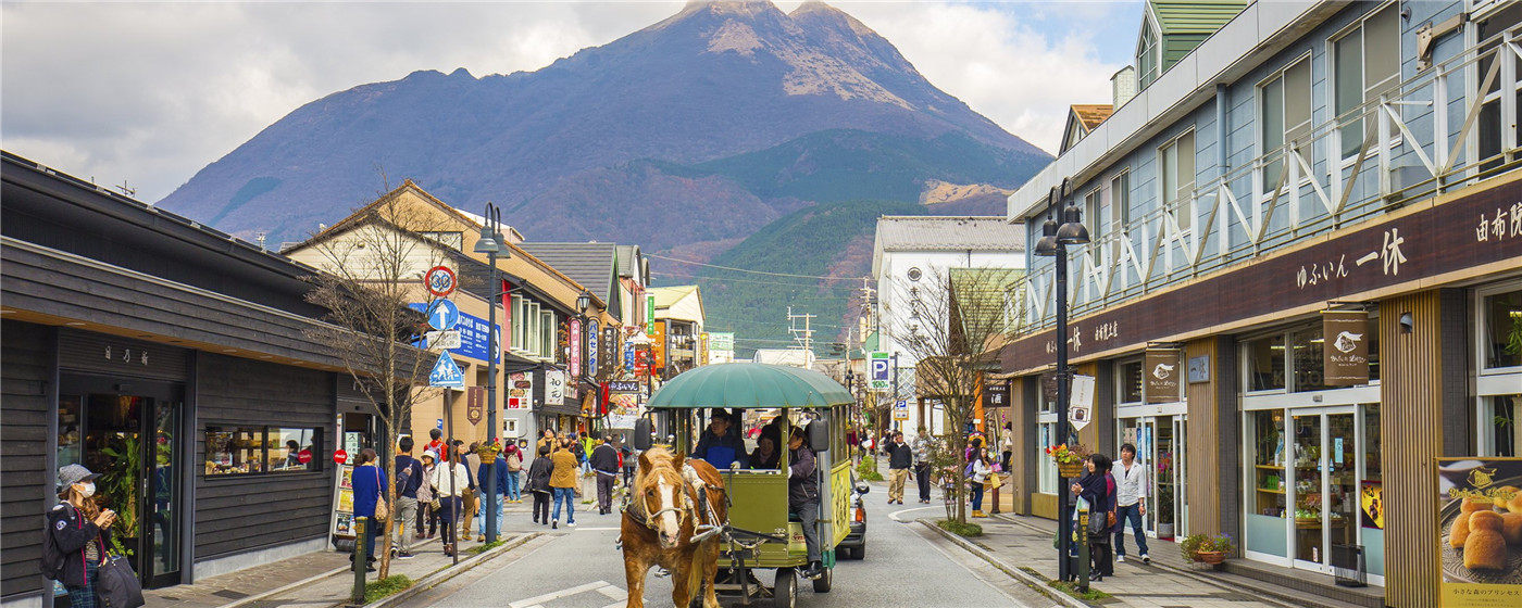 可以感受昭和時代的日本風情和宮崎駿動畫世界的奇幻