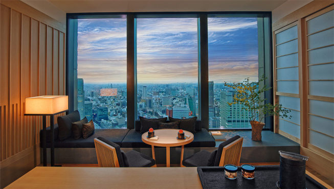 东京安缦坐落于久负盛名的大手町金融区，在Otemachi Tower的顶部六层，占据得天独厚的视野景观。