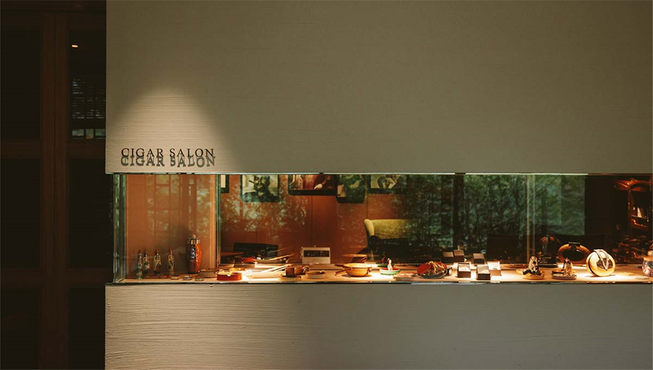 如果您与创始人一样是雪茄爱好者，请别错过了酒店特设的雪茄吧。