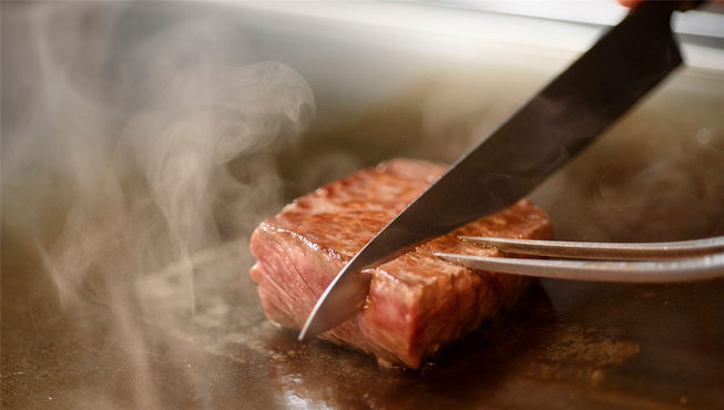 2017年开业的肉料理餐厅HITOSIO从全日本精选高级食材，为您奉上至上美味。