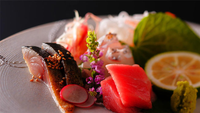 您可以在这里享用主打京都和御食国三大美食区食材的美味餐食。