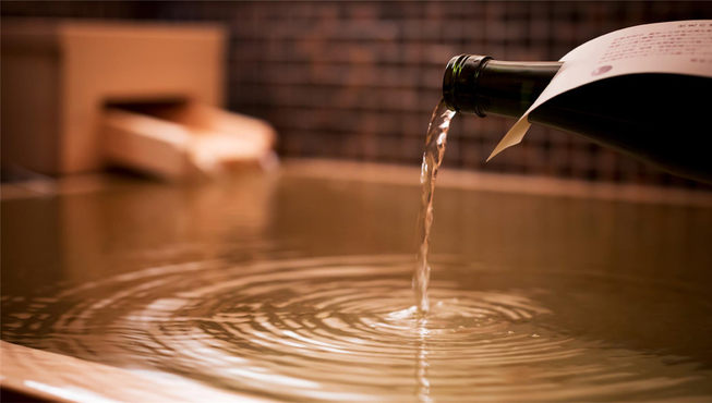 所有入住附设桧木浴池客房的客人都能在房间内领略美容、保暖、保湿效果显著的日本酒入浴之趣。