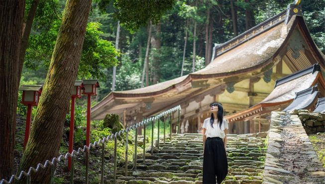 除了绝美自然，比叡山自古以来就被认定为是神居之地，因而备受世人推崇。