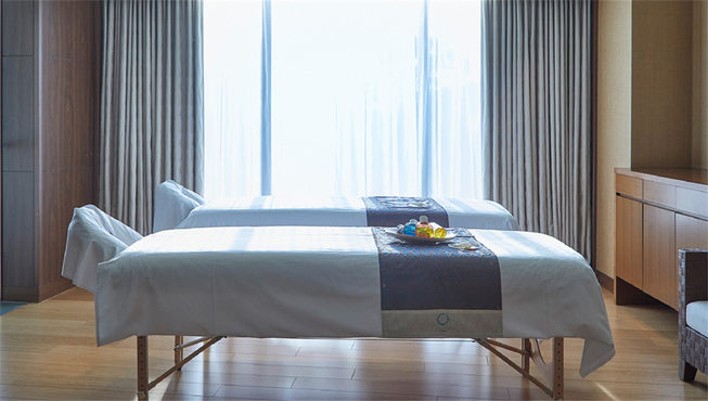 既有可入住3人的FUTON套房，也有不出房间即享舒适理疗的Spa套房。