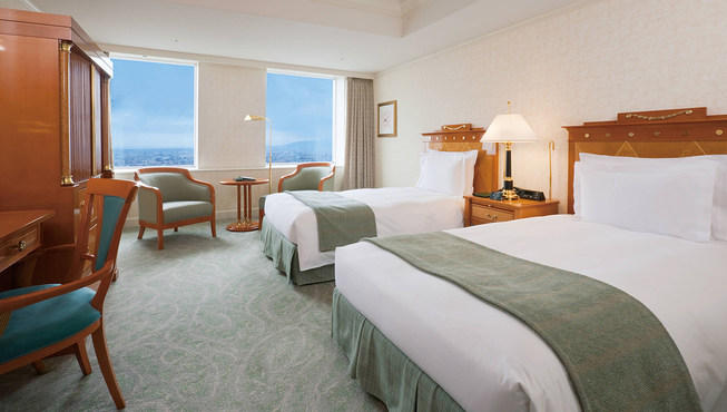 凭借着优越的地理位置，简洁舒适的客房拥有名古屋城市全景。