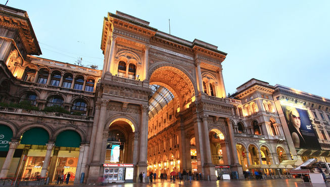 米兰是时尚的代名词，是时髦人士朝拜的圣地。