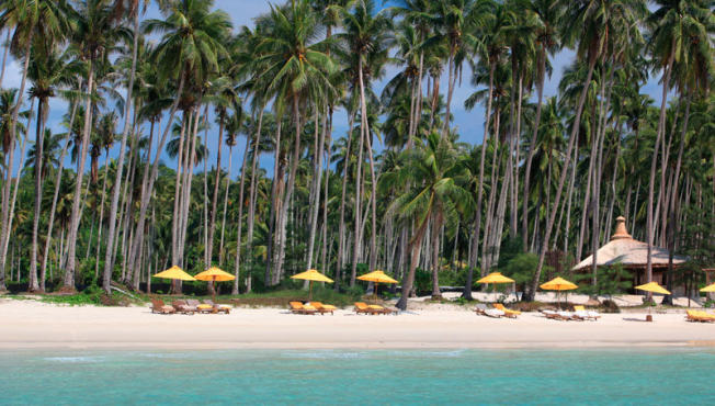 海滩——度假村所在的暹罗湾沽岛属于泰国国家海洋保护区，直到最近才获准旅游开发，因此保留了最原生态的美景，被称为“最后一处纯净的天堂”。