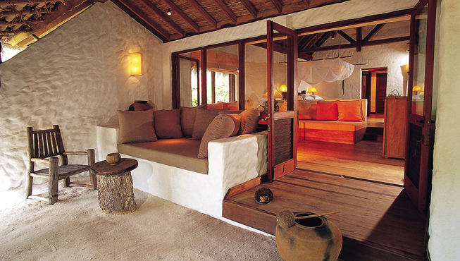 索尼娃芙西低调奢华的感觉体现在它的客人的休闲着装和自然的建筑设计理念，却保留着豪华和充满幻想的本质。