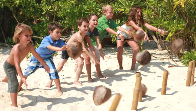 孩子们不仅能在这里玩耍，还能学习各种不同的技能，更能交到来自世界各地的好朋友。