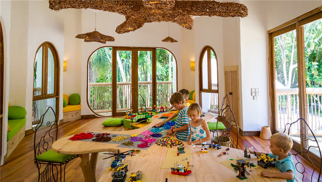 索尼娃芙西非常适合举家入住，专为儿童设计了各种童趣十足的活动。 