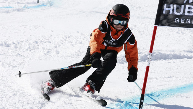 滑雪服务人员将为您准备滑雪设备及滑雪地图、甜点，甚至是迷你电暖器等小惊喜。