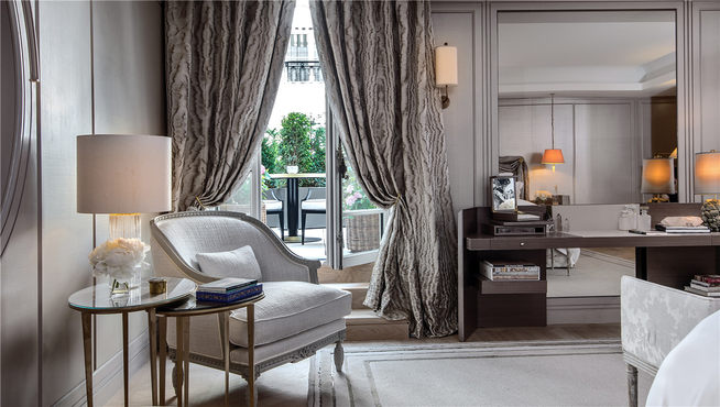 酒店共有124间住宅式客房和特式套房，包括78间客房、36间套房和10间特色套房。