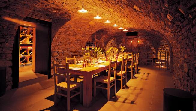 酒窖内所藏的红酒的品种是瑞士之最