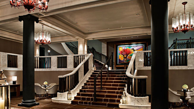 置身酒店，就如同在参观大理石博览会。