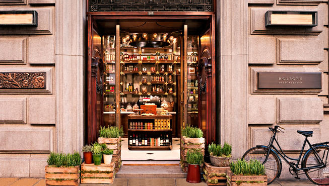 酒店的熟食店售卖一些有英国特色的熟食。