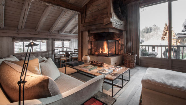 你可以放松的坐在炉火前静享欧式的午后亦可坐在阳台上饱览阿尔卑斯山壮丽的全景