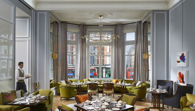 在The Rosebery—伦敦最为时尚的地标之一享用传统下午茶，感受英伦精髓体验。