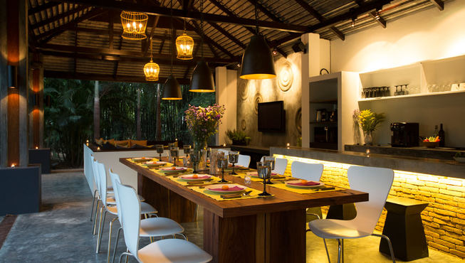 度假村用餐区域，可以满足大家庭客人的出行用餐需要。