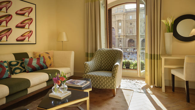 佛罗伦萨设计师奥莉加 • 波利齐设计。