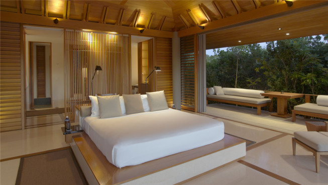 房间宽敞舒适，内饰简洁大气，彰显优雅气质。