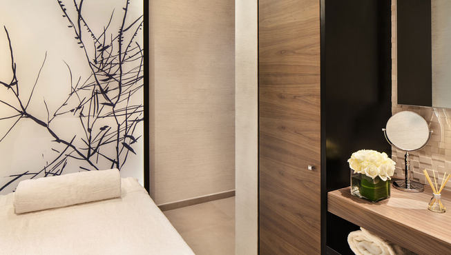 酒店SPA——享受SPC高级护理疗程，让肌肤会呼吸。