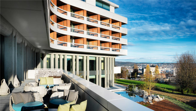 酒店位于苏黎世（Zurich），地处亲近大自然的郊区，坐落在玉特利山（Uetliberg Mountain）脚下。