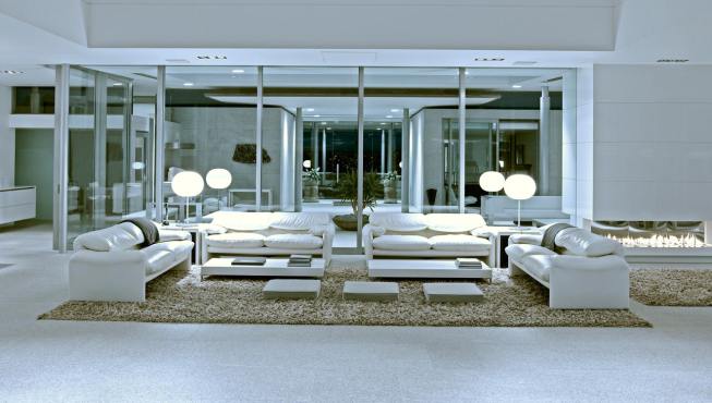 Rahimoana——客厅设计，玻璃门的设计让空间延伸不少。