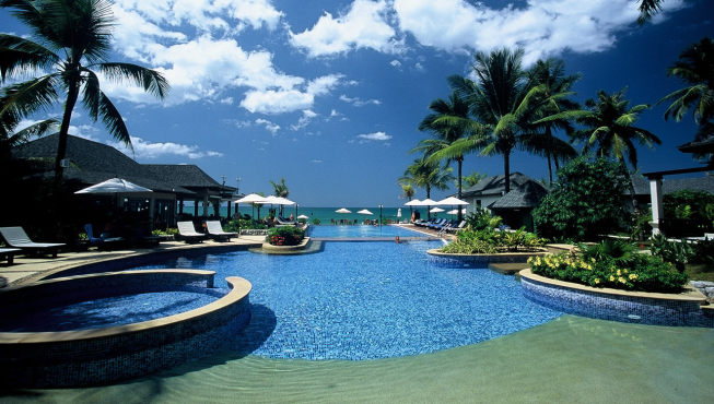 泳池——酒店提供两个无与伦比的泳池，各有各的特色。
