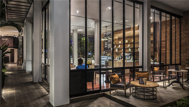 酒店整体的氛围轻松自在又别致