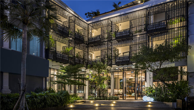 距离吴哥夜市仅400米，出门就是美食和狂欢