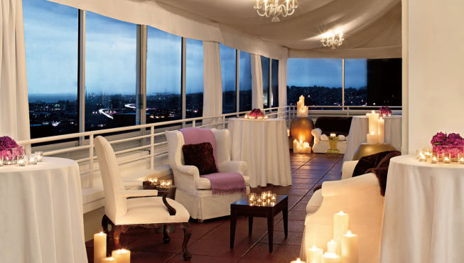 客房——科立夫酒店将经典的优雅旅店风格与当代的活力激情相结合，使得这间有着将近一百年历史的酒店重新焕发光彩。