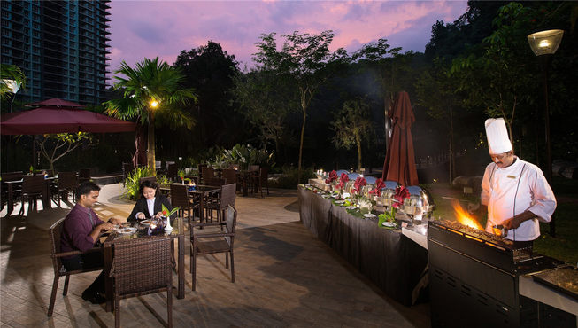 酒店以提供美味和健康的美食而自豪，只选用新鲜的食材和以天然成分作调味。 