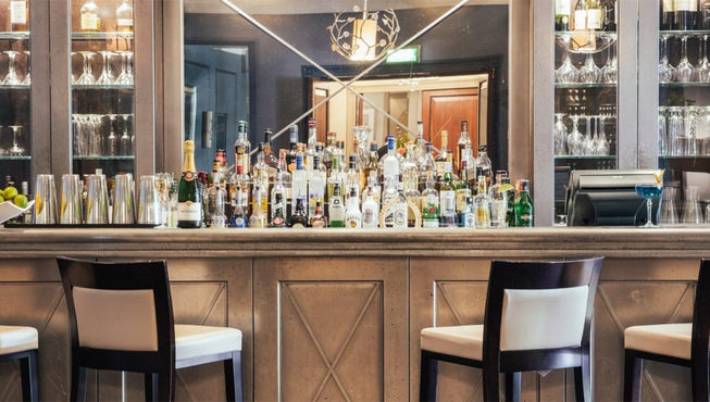 在Montagu酒吧享有美味的鸡尾酒，是对生活品质的追求