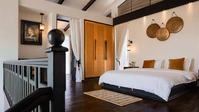 该酒店有15间房，为顾客配备了一系列的设施和服务。