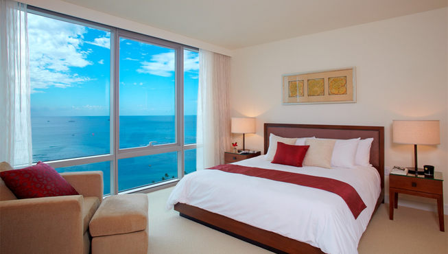 酒店共有462间豪华客房和套房