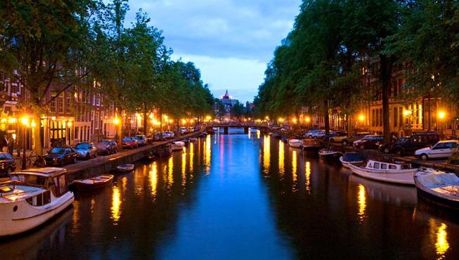 运河景观——运河带在2013年迎来满400周年的纪念，这期间，运河将会成为音乐会、艺术活动和节日的热门场地