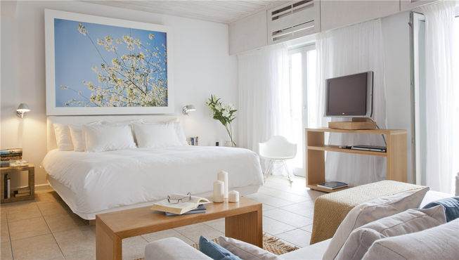 有些客房的露台上还设有加温泳池，你可以自己调节水温，