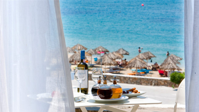 让头脑也随着周围安静的环境而冷静下来，思绪随风飞扬