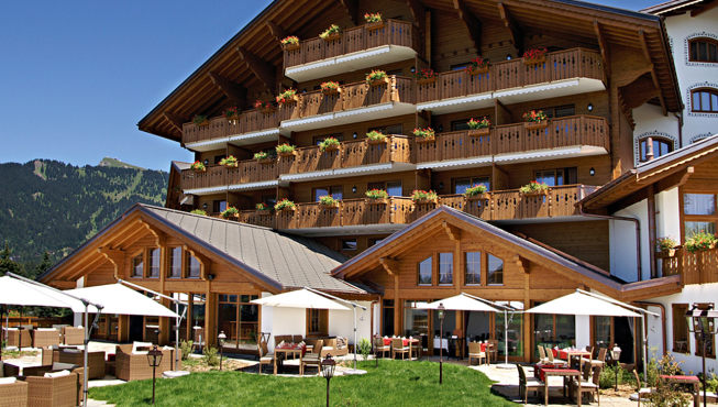 是瑞士阿尔卑斯山第一家“滑雪进-滑雪出”的酒店