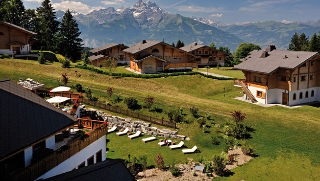 远处青山触手可摸