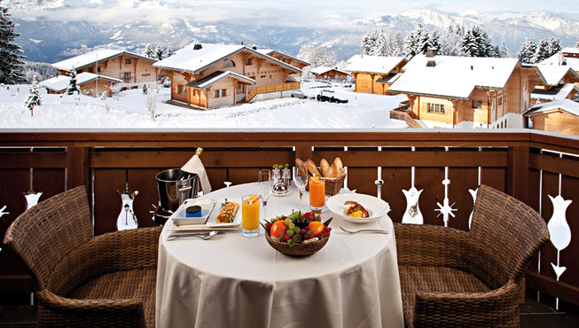 欣赏着皑皑白雪，开启活力的一天