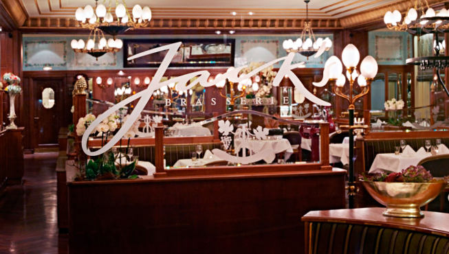 酒店出名的餐厅——Jack's Brasserie。提供经典的新鲜食品，包括法式风格的餐肴，以及Schweizerhof酒店的招牌菜式，比如著名的“维也纳炸牛排”。
