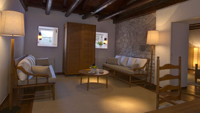 独一无二的装饰细节散发着浓厚的当地风格，让整个空间温馨如家。