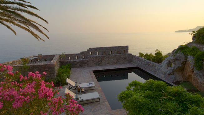 部分房型配有私人泳池，让你畅泳时可以完全不必被打扰。