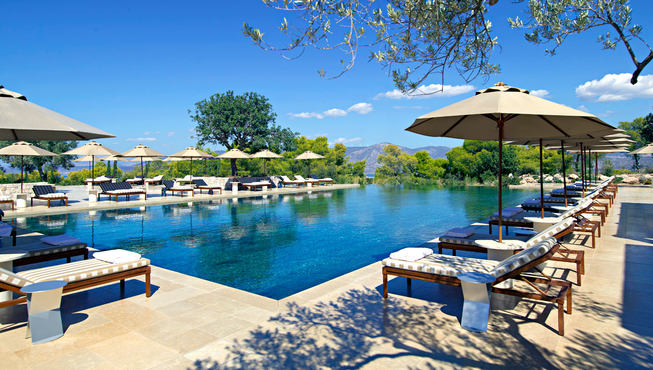 室外泳池，在爱琴海的氛围中享受那一抹清凉