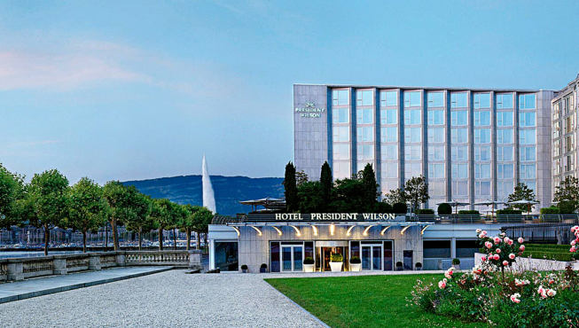 以阿尔卑斯山为幕的日内瓦威尔逊总统酒店坐落在美丽的日内瓦湖湖畔