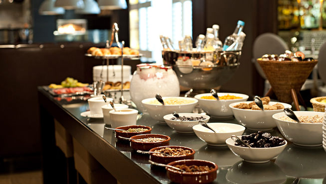 餐厅提供地道英伦美食